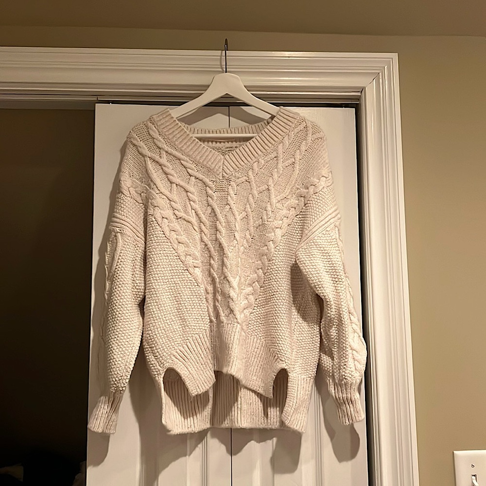 Oysho Comfy White Knitwear/ M Size